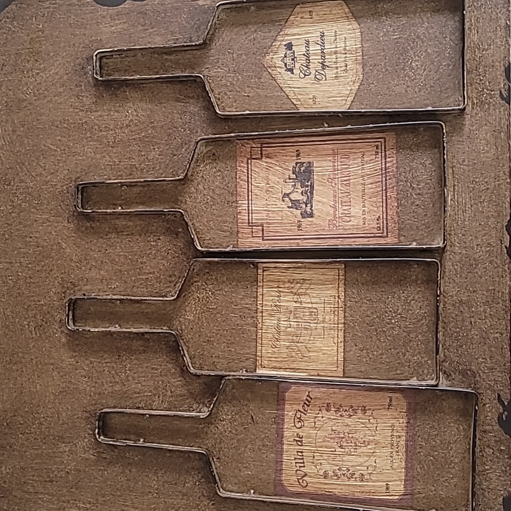 Rustic Brown Wine Bottle Wall Decor